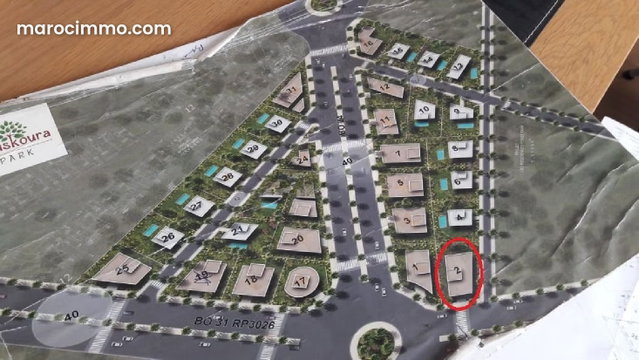 Terrain commercial 1144 m² à vendre à Bouskoura — 2