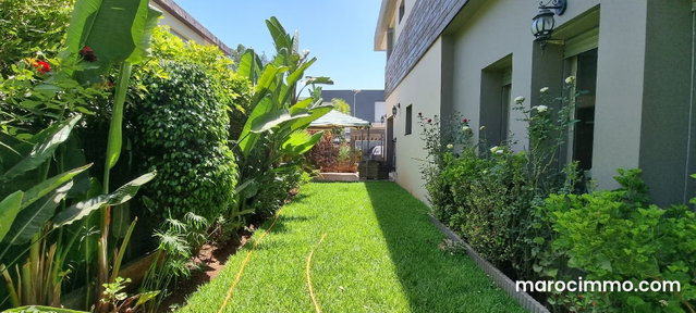 Beautiful 400 m2 Villa in Ville Verte — 4