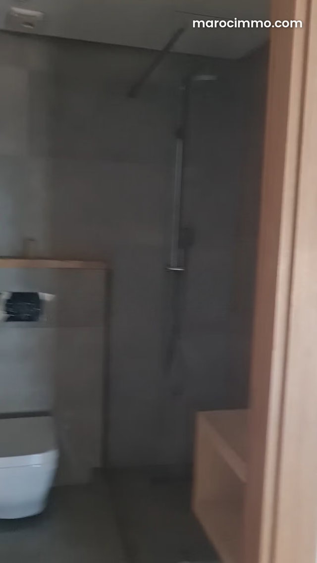 Sublime studio avec balcon à vendre à Les Princesses — 5
