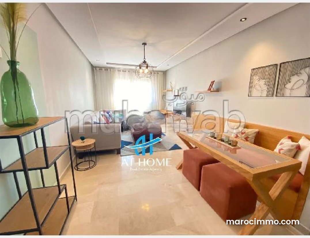 Appartement meublé au centre de Tanger avec vue montagne — Tangier