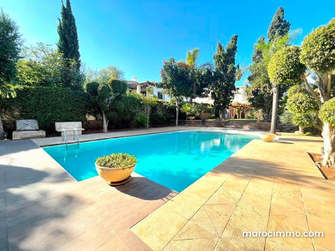 800 sqm Villa with Landscaped 2,527 sqm Grounds, Swimming Pool, California, Casablanca — Casablanca