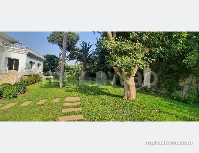 Terrain commercial a vendre sur Boulevard Californie — 2