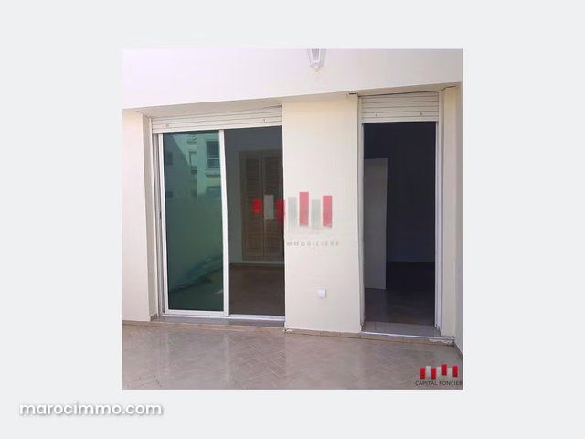 Gauthier joli appartement a louer vide, trois chambres, grande terrasse — 4