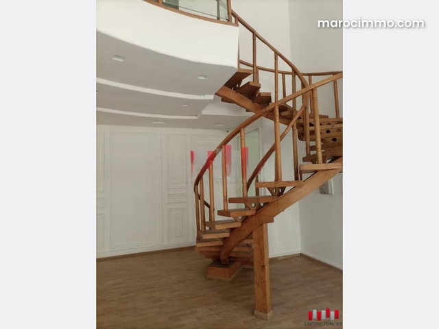 Premium commercial location in downtown area of 70 m2 — 2