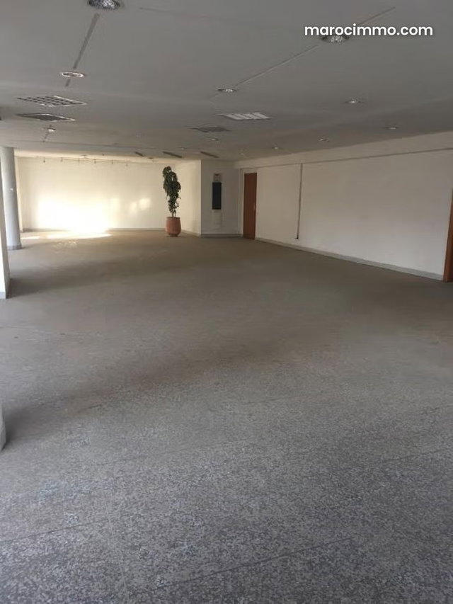 Plateau de bureau lpb427 de 200 m² a sidi maarouf — 2