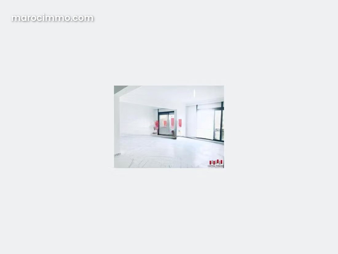 180 sqm Apartment, 3 Bedrooms Including a Master Suite, Racine, Casablanca — Casablanca