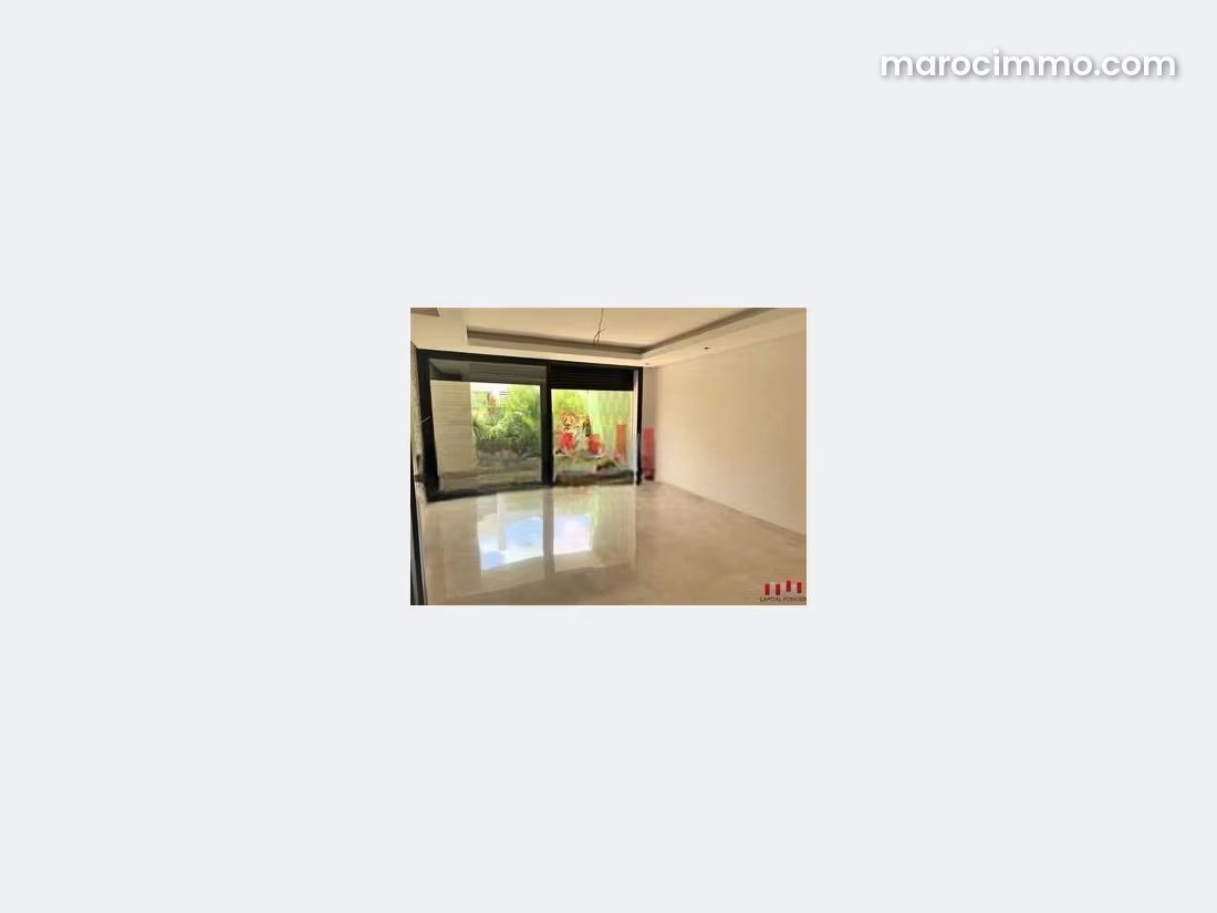 Spacious ground-floor garden apartment in central Bouskoura — Bouskoura