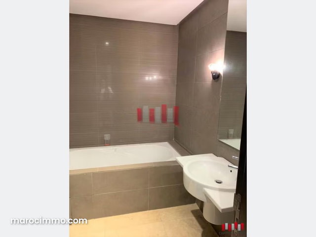 Rez jardin / deux chambres/ bouskoura — 2