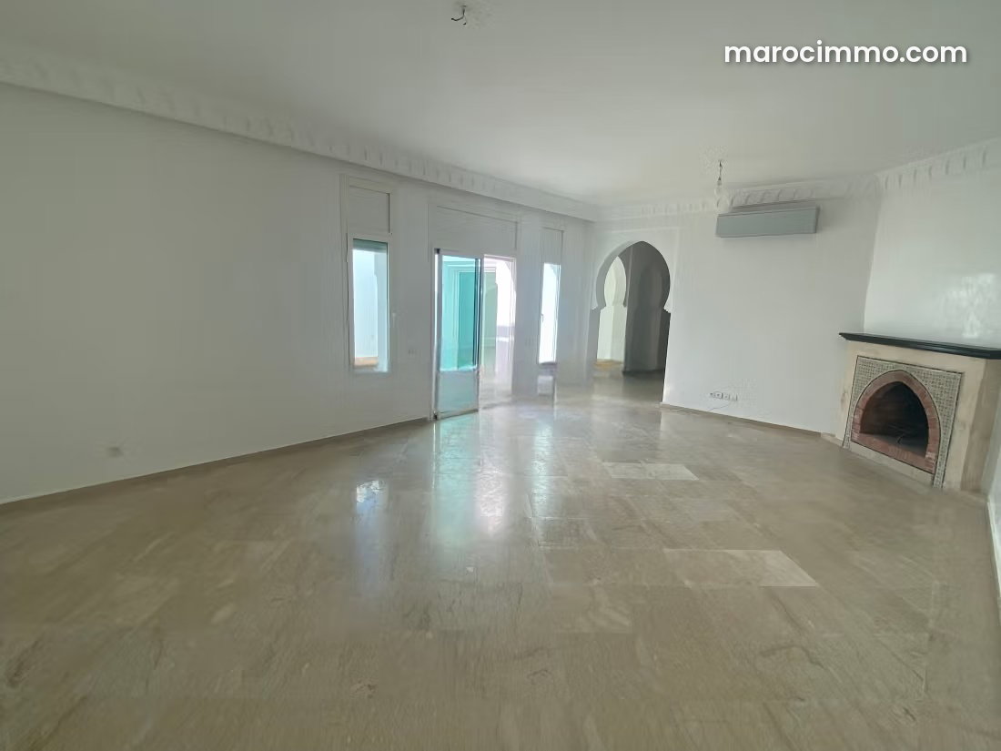 280 m² Villa with Swimming Pool, Malabata, Tangier — Tangier
