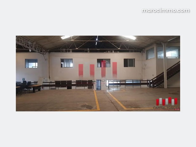 Usine industrielle de 10 000 m2 de surface couverte a Ain sebaa a la location — 4