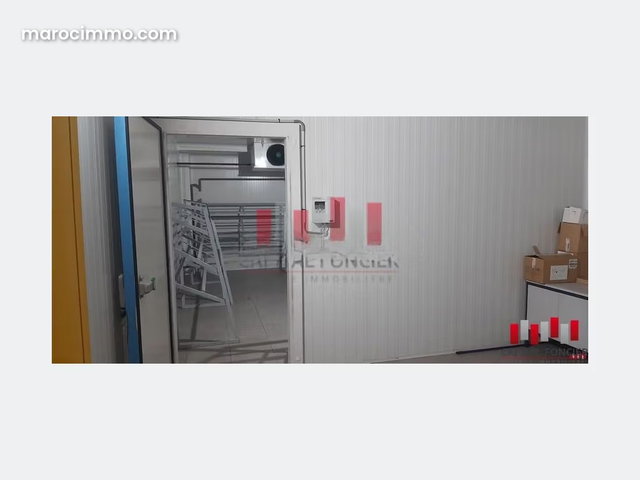 Usine industrielle de 10 000 m2 de surface couverte a Ain sebaa a la location — 5