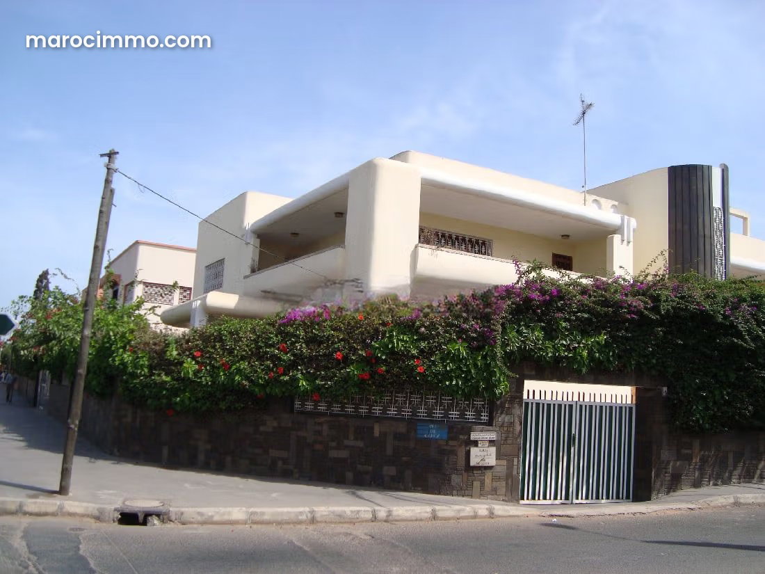 Villa commerciale 1618 m², angle, Californie, Casablanca — Casablanca