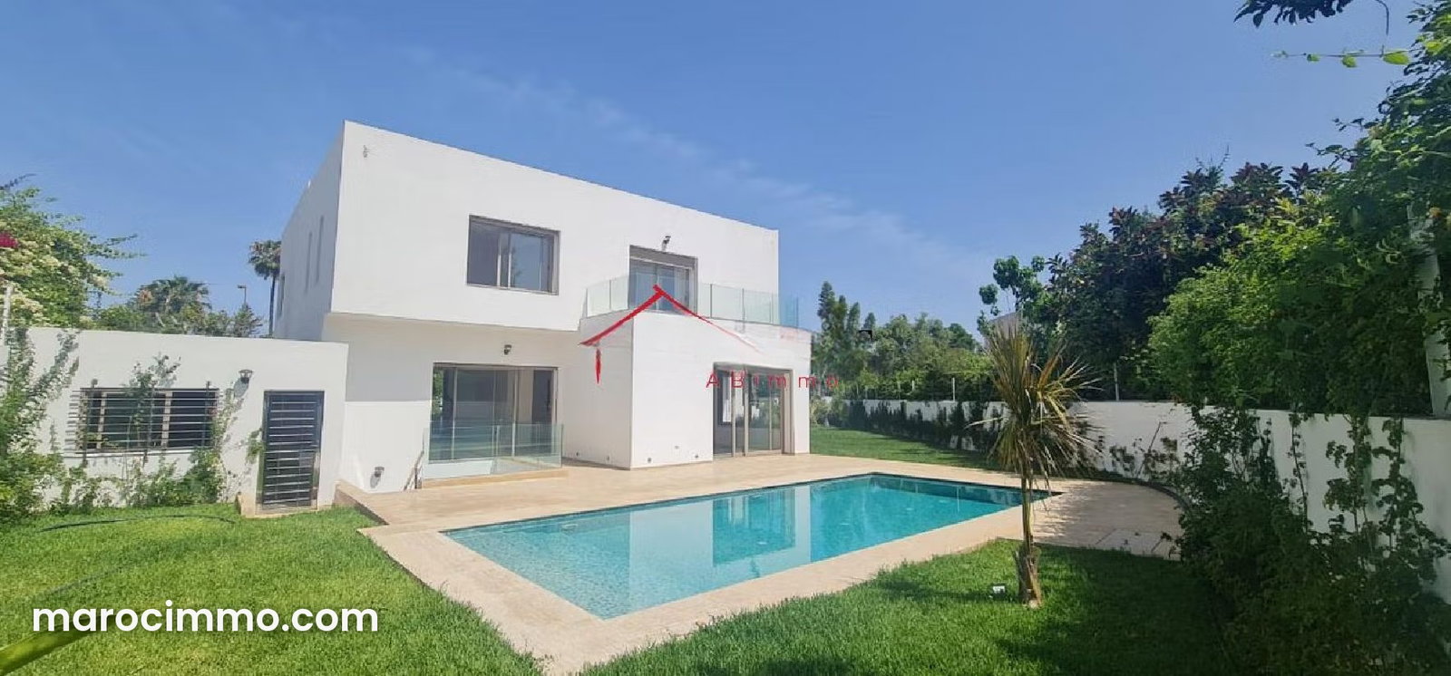 600 sqm villa with swimming pool for rent, Riyad, Rabat — Rabat
