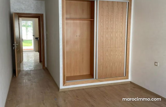 Appartement neuf avec jardin quartier residentiel surface 210 m² — 3