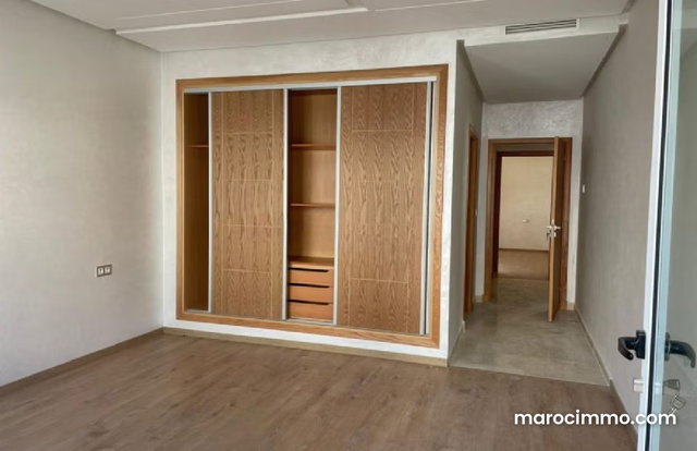 Appartement neuf avec jardin quartier residentiel surface 210 m² — 5