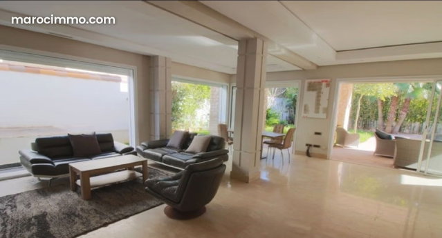 Vente villa de luxe à Dar Bouazza. 6 pièces confortables. Belle terrasse et jardin — 2