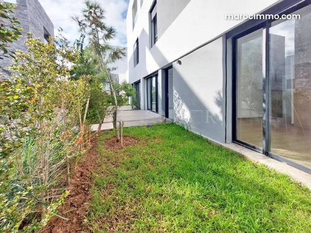 Location Très bel appartement rez de jardin 100m2 Bouskoura — بوسكورة