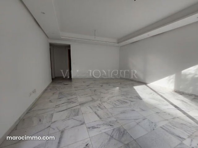 Superbe appartement Rez de jardin à louer 100m2 Bouskoura — 3