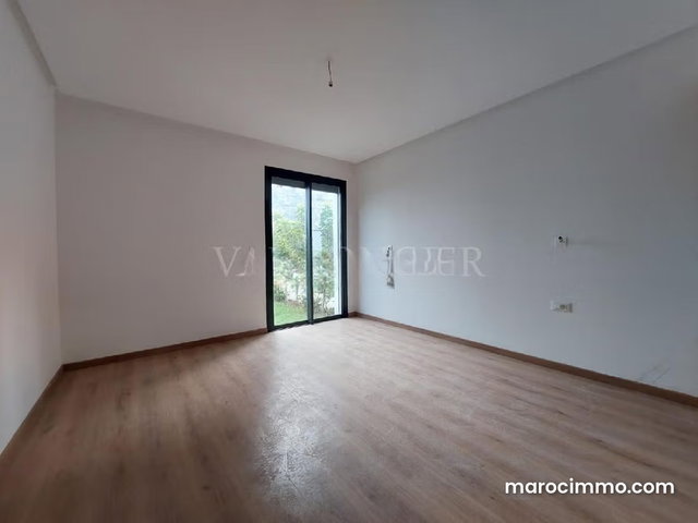 Superbe appartement Rez de jardin à louer 100m2 Bouskoura — 4