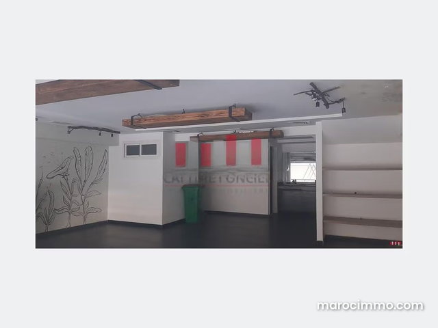 Restaurant aménagé et équipé en plein quartier gauthier de 140 m2 a la location — 3