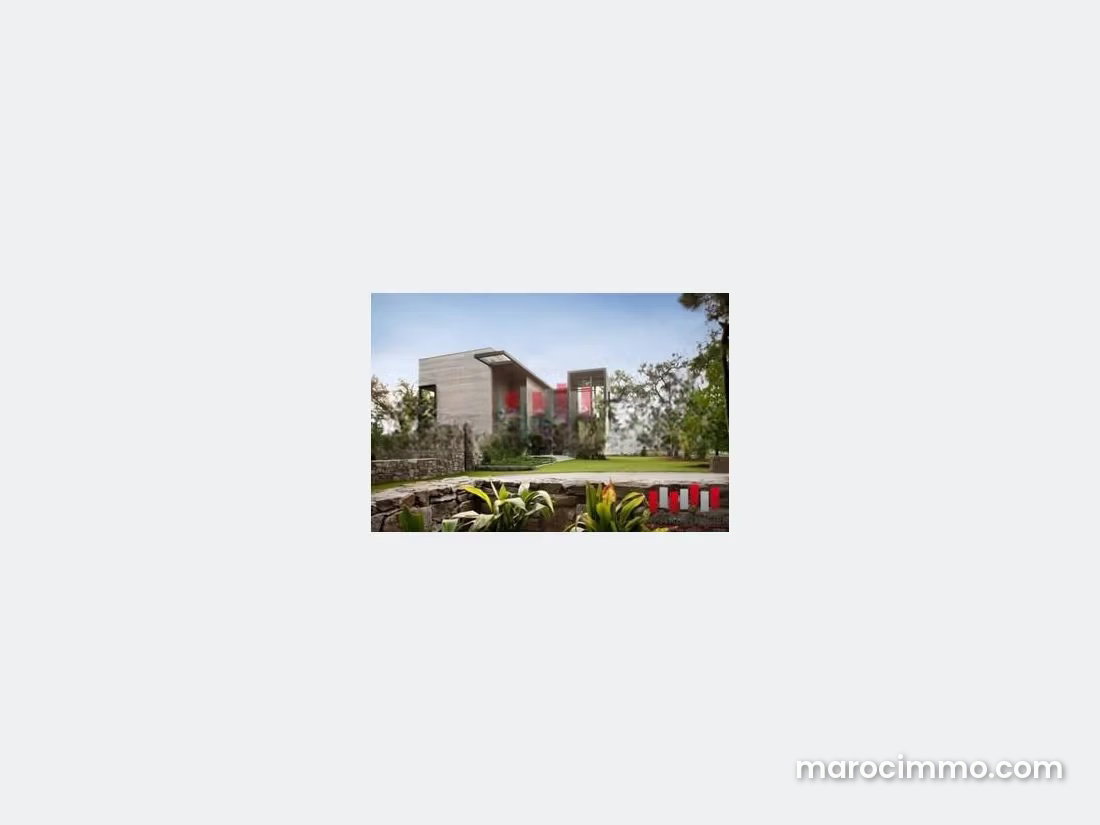 540 m² Corner Commercial Plot, Boulevard des Papillons, Oasis — Casablanca