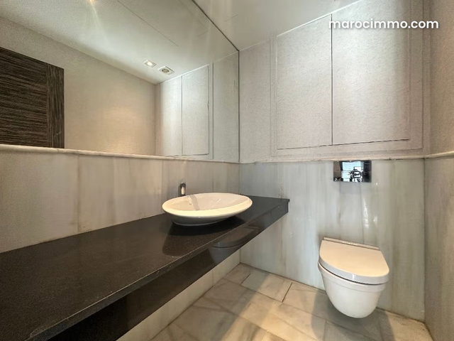 Unique Oceanfront Apartment with Direct Sea Views — 4