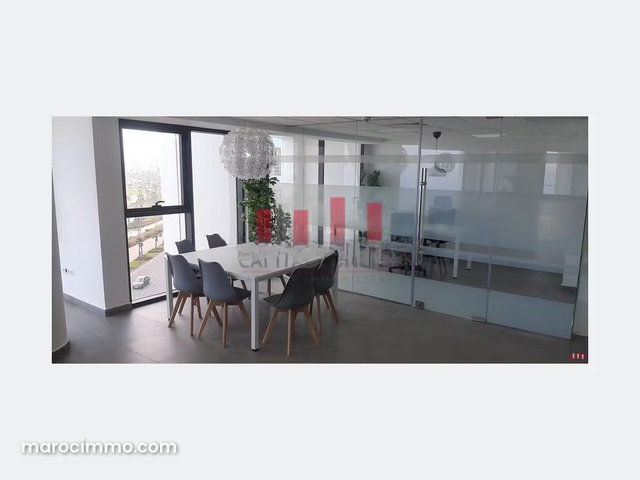 Plateau de bureau premium de 104 m en plein bld la corniche Vue mer a la location — 3