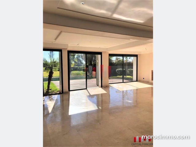 Magnifique villa /front golf/5 chambres / bouskoura — 4