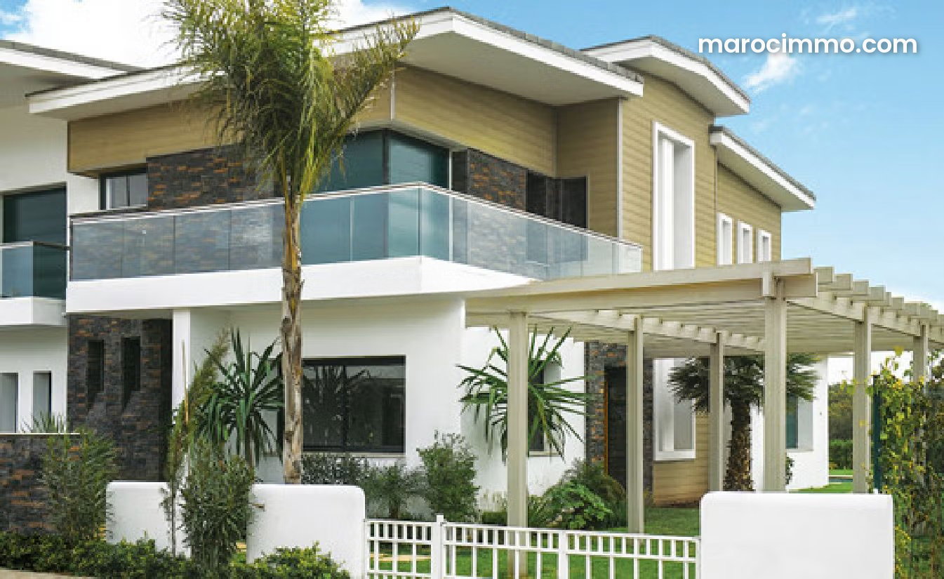 Villa 451 m², piscine et vue montagne, Bouskoura centre — Bouskoura