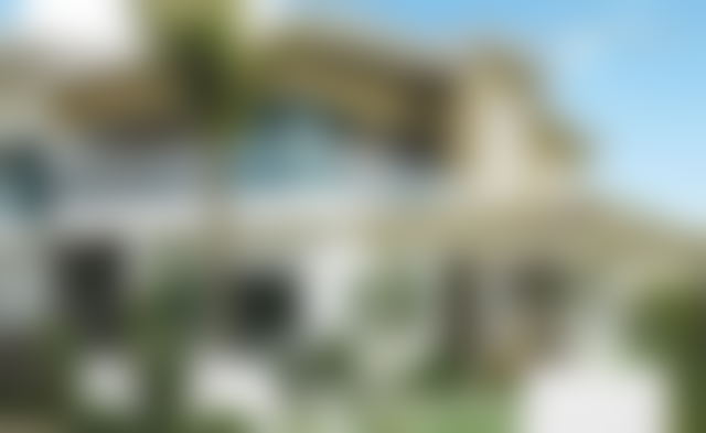 Villa 451 m², piscine et vue montagne, Bouskoura centre — Bouskoura