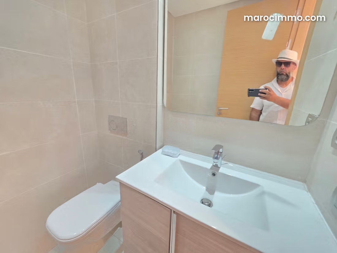 Furnished apartment with terrace for rent in Riyad, Rabat — Rabat