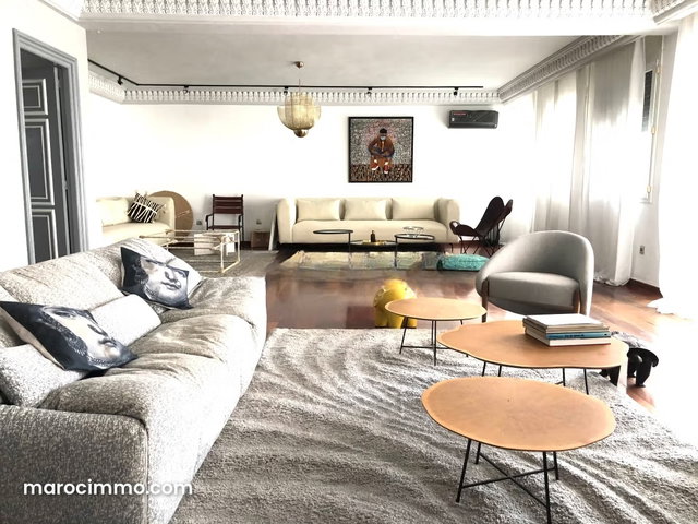 Très bel appartement en location à Gauthier. 5 belles chambres. Porte blindée et résidence sécurisée — 5
