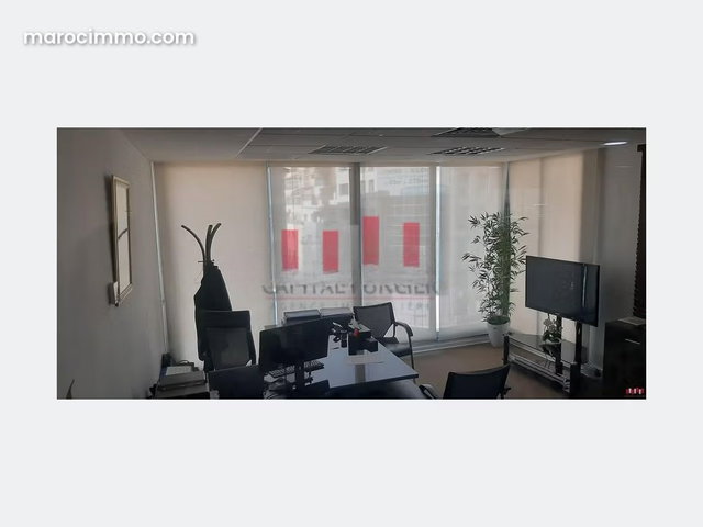 Plateau de bureau premium de 267 m en plein bld abdelmoumen a la location immeuble de standing — 2