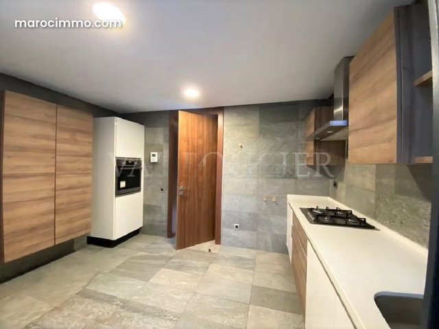 Location Appartement Rez de jardin 197m2 2chambres CFC, Casablanca — 4