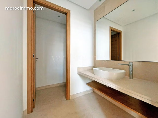 Modern New 4-Bedroom Villa for Rent in Ain Diab, Casablanca — 4