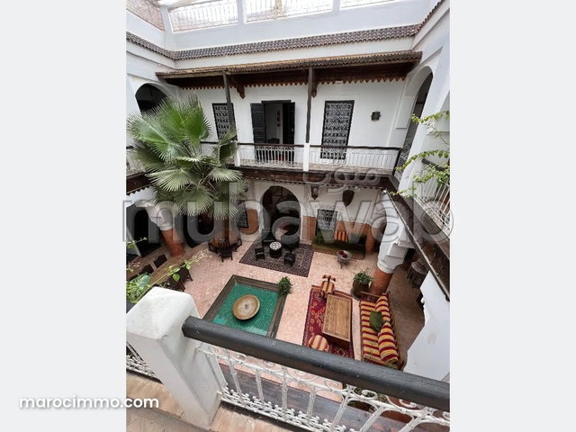 Guest House with 10 Rooms in Medina, Marrakech — 3