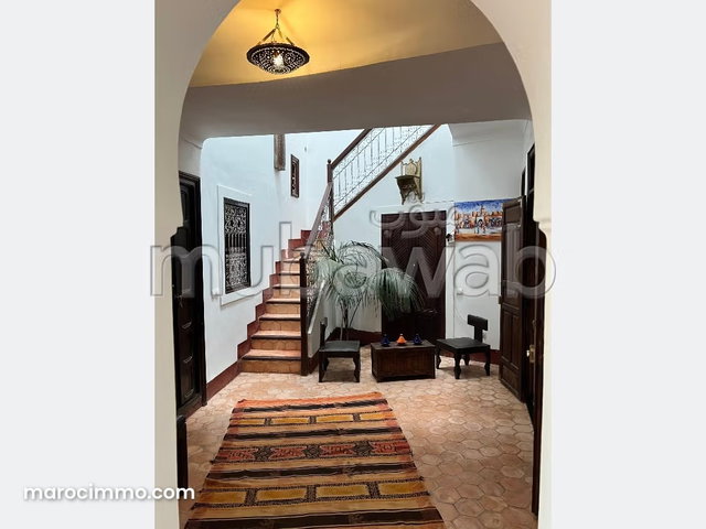 Guest House with 10 Rooms in Medina, Marrakech — 5