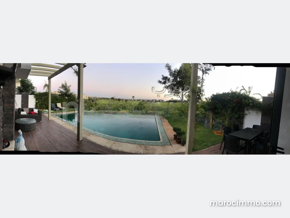 Somptueuse villa front de golf palmeraie