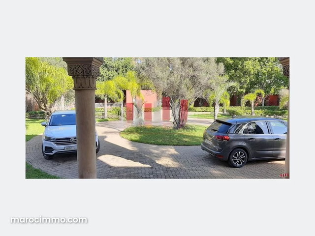 Modern California Villa for Sale with 4,532 sqm Land and 6,000 sqm Living Space near US School — 2