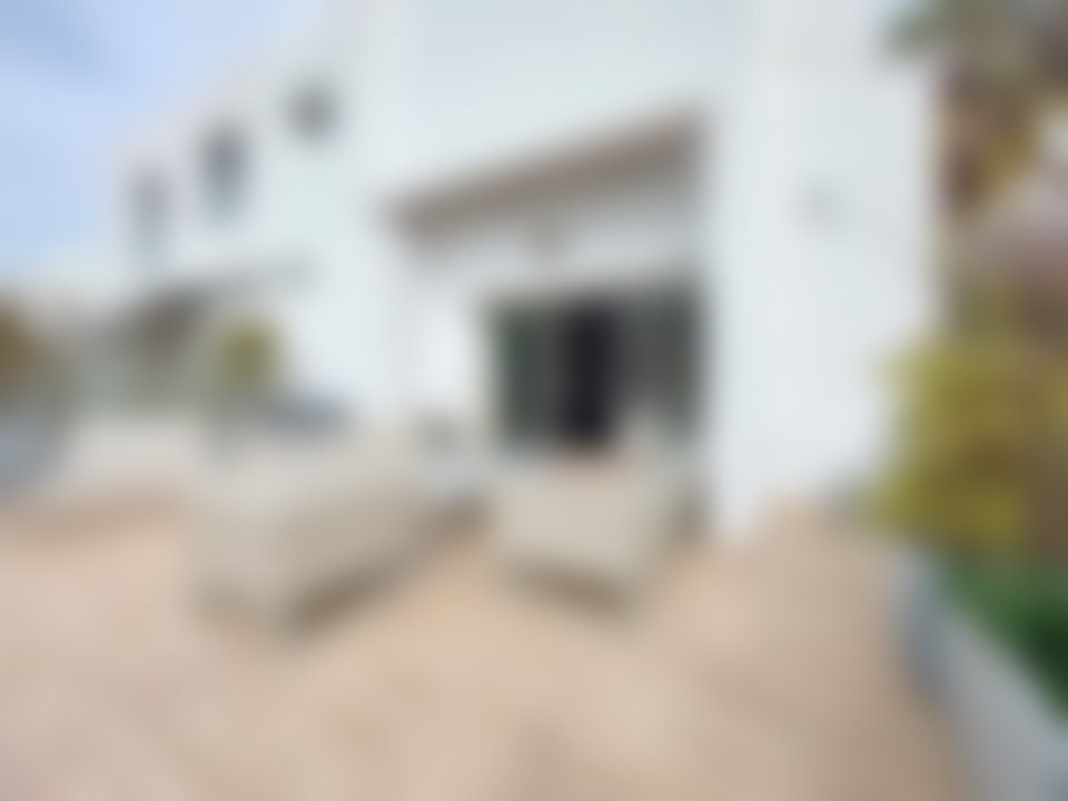فيلا عصرية للكراء بحي أنفا في الدار البيضاء