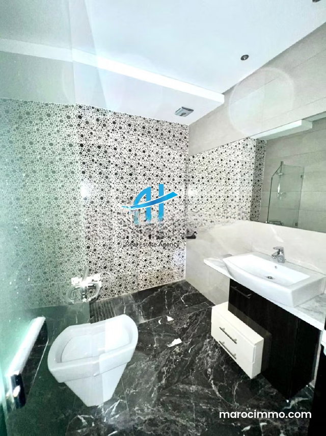 Luxury Apartment for Rent in a Complex with Garden and Pool — 4