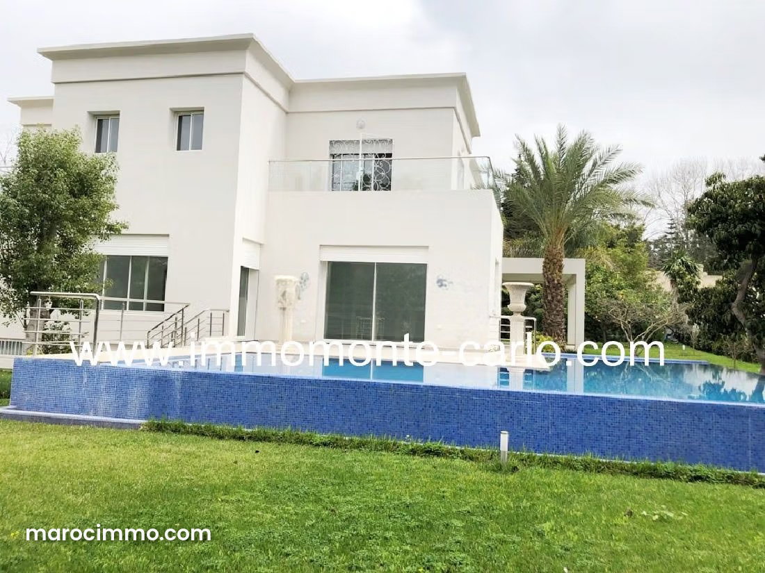 550 sqm villa with pool and 2,000 sqm garden, Souissi, Rabat — Rabat