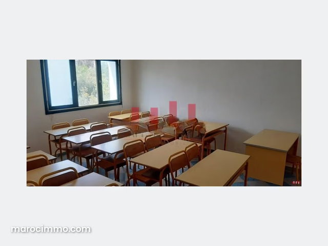 Villa a usage professionnel avec autorisation crèche maternelle collège lycée de 470 m de surface utile sur 2 niveaux a la vente en plein quartier Anfa — 5