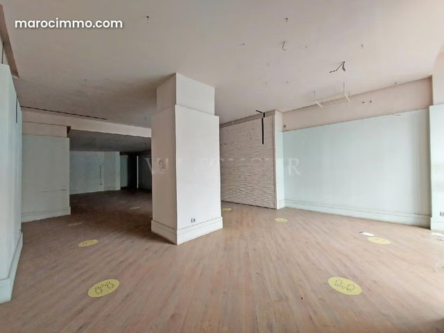 Location local commercial 195m2 Maarif, Casablanca — 2