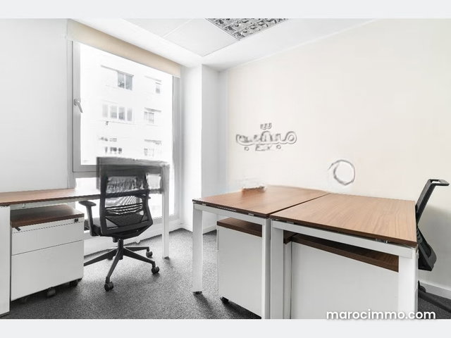Espace de bureau privé pour 3 perssones a Centre Ville — 3