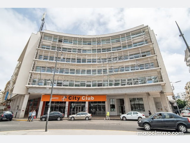 Espace de bureau privé pour 3 perssones a Centre Ville — 2
