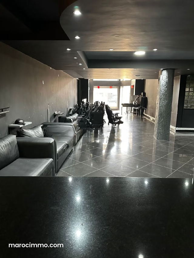 Beautiful commercial space in prime location on bd 650m2 — Casablanca