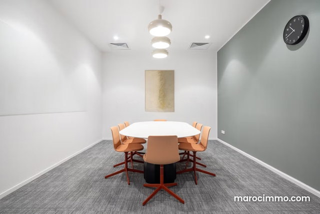 A 5-Person Office at Spaces La Rocade — 5