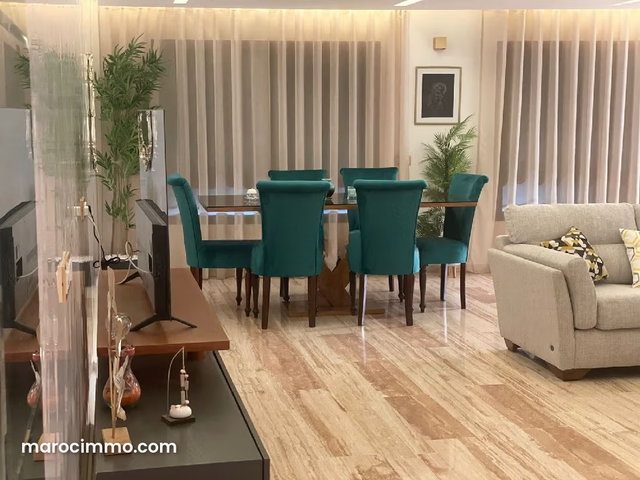 Belle Appartement à louer — 4