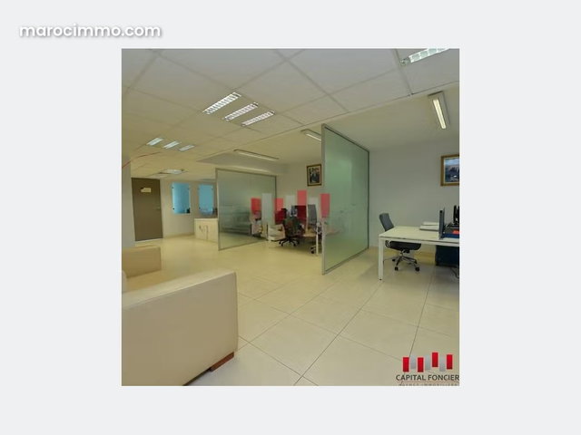 Immeuble de haut standing de 4500 m de surface construite R 10 coté gare casa port a la location — 2